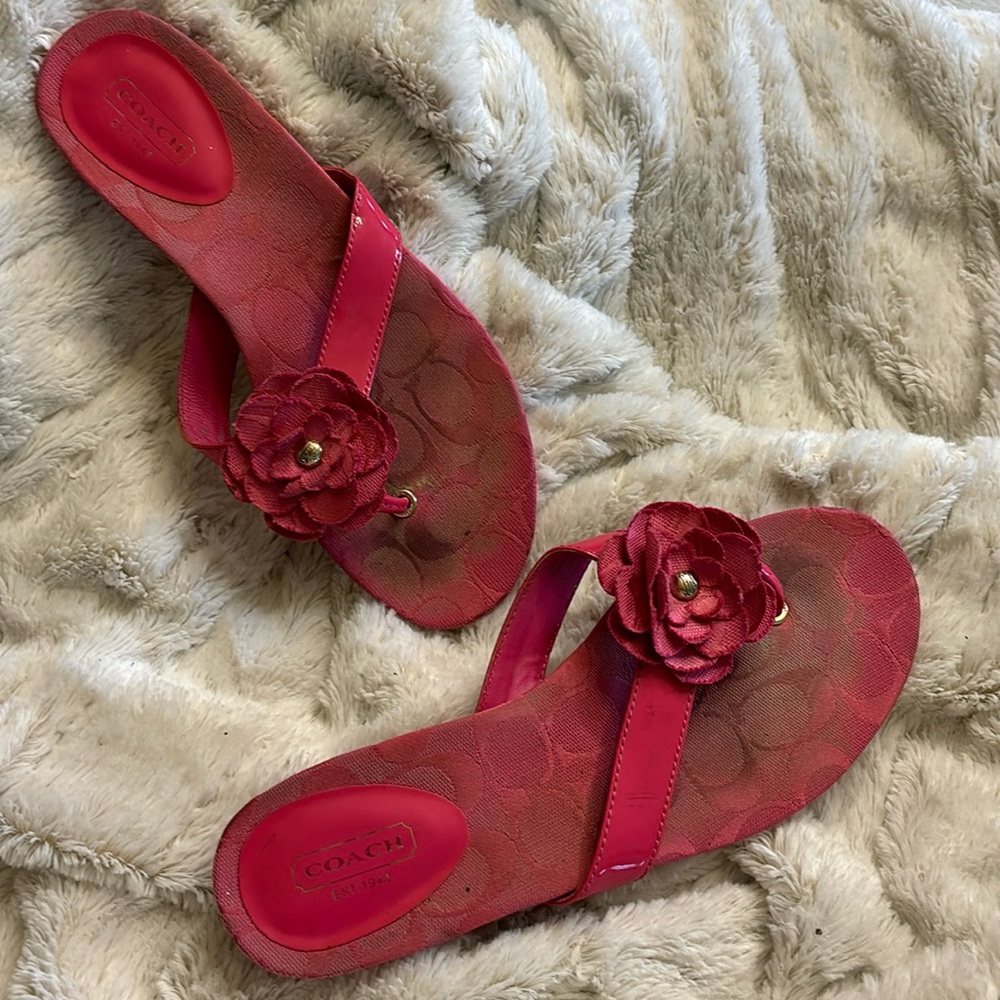 Coach sandal, pink size 8